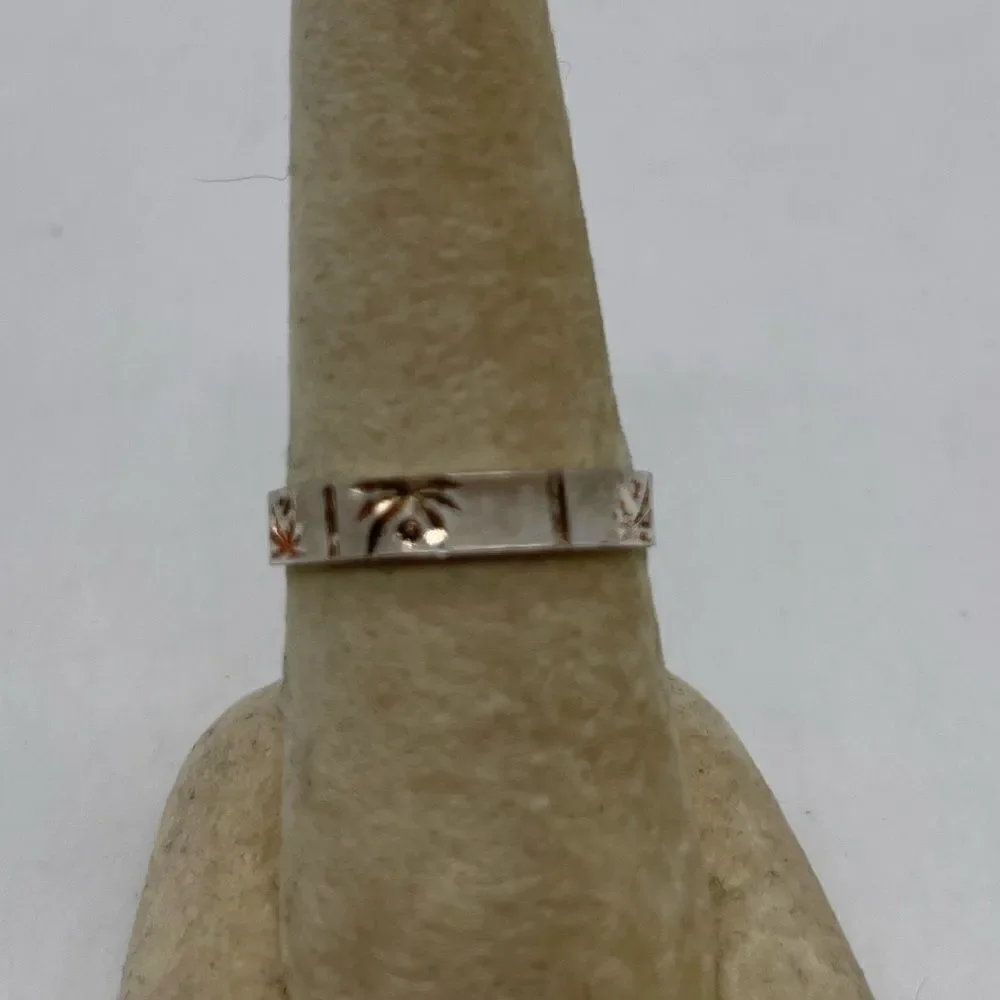 Sterling Silver 925 Ring with Decor